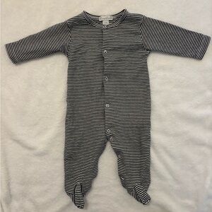 Kissy kissy footed sleeper 3-6mo